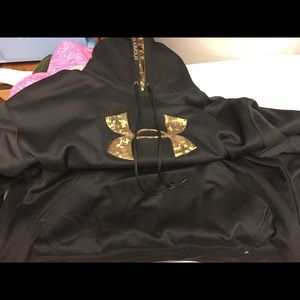 Men’s under armor hoodie